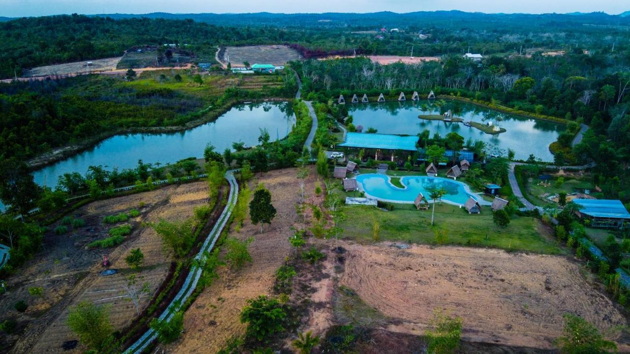 Desa Wisata Ekang Lagoi Exterior foto